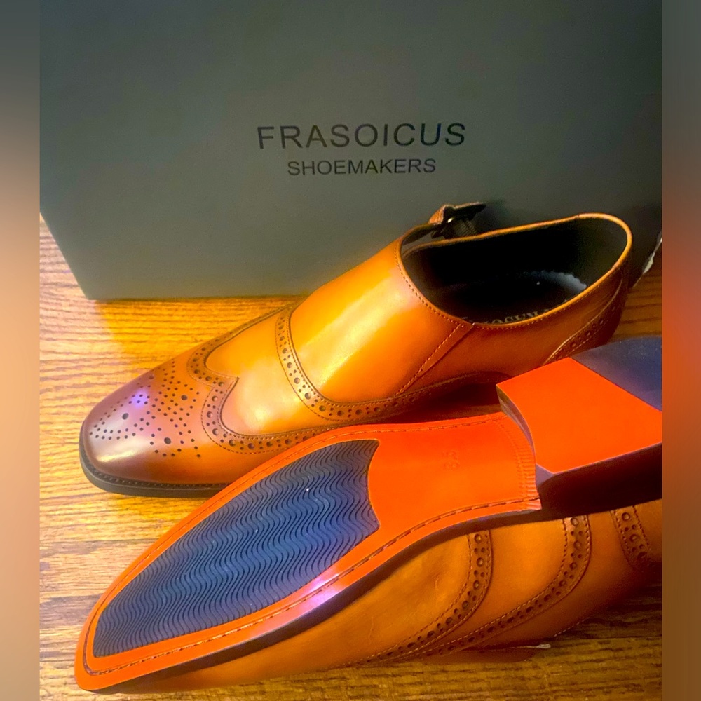 Frasoicus Shoemakers Loafers men’s size 8.5-NEW